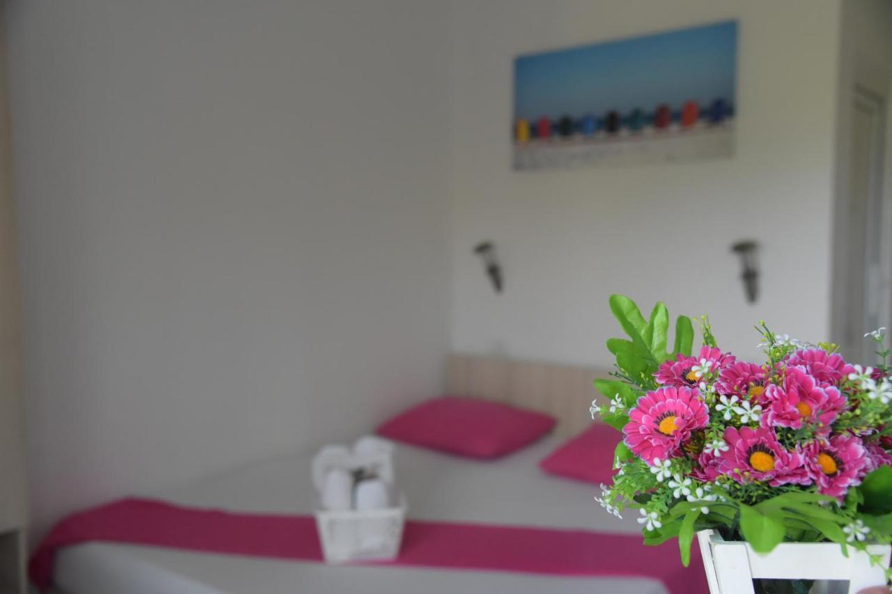 Apartments Villa Naumovi Dojran Esterno foto