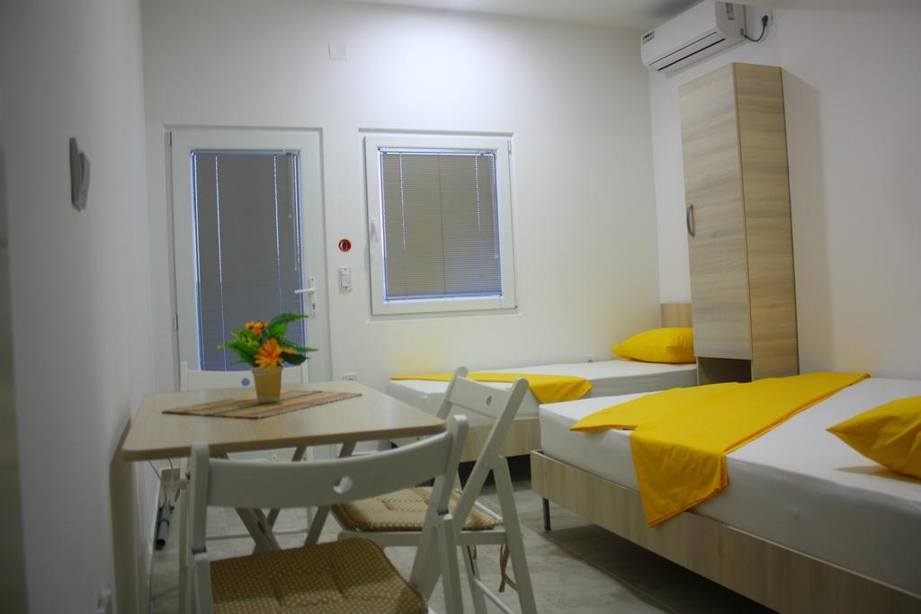 Apartments Villa Naumovi Dojran Esterno foto